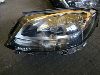 Mercedes W205 standard light