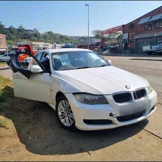 Bmw E90 facelift Stripping for spares