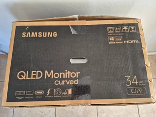 Samsung wide-view monitor 34 inch cj791 curved (damaged)