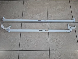 Ultra Racing Chassis Bracing Bars - VW Golf Mk4