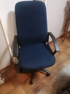 Office swivel chair