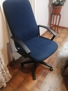 Office swivel chair