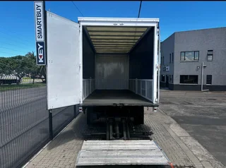 2020 Isuzu FTR850 AMT Curtainside