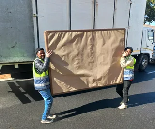 Transport.Truck.8ton.6ton.4ton .Moving.Furniture.Household.Office.Industrial.Commercial.Relocation.W