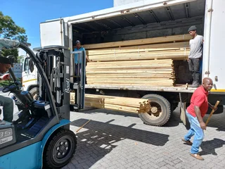 Transport.Truck.8ton.6ton.4ton .Moving.Furniture.Household.Office.Industrial.Commercial.Relocation.W