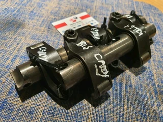 VW Caddy rocker shaft (BLS)