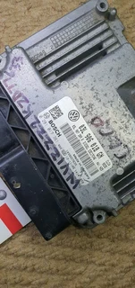 VW Caddy 2.0TDI computer box / ECU (CLC)