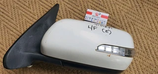 Suzuki Vitara LEFT electric mirror