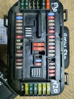 BMW F30 328i auto fusebox assembly