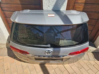 Fortuner GD6 tailgate