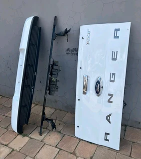 Ford Ranger T6 tailgate (D/C)