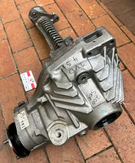 Landcruiser 200 series front diff (1VD_FTE)