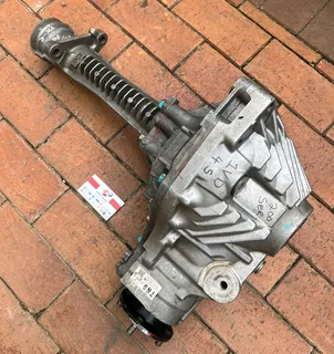 Landcruiser 200 series front diff (1VD_FTE)