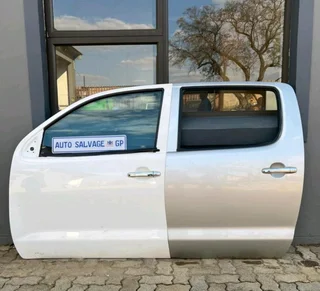 Toyota Hilux D4D body panels