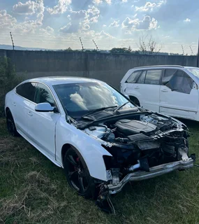 AUDI B8 stripping for spares !!!