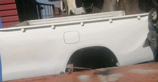 Hilux GD6 load bin (LWB)