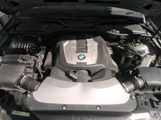 BMW 650i V8 engine (N62B48B)