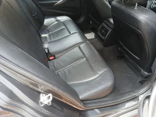 2012 BMW F30 320i M-Sport manual