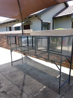 3 IN ONE RABBIT  BREEDING CAGE. Only R 5985.                            Call 0611 311 232