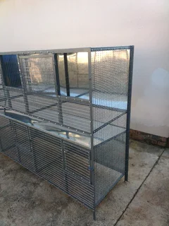 3 IN ONE RABBIT  BREEDING CAGE. Only R 5985.                            Call 0611 311 232