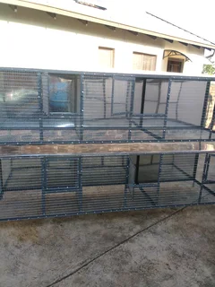 3 IN ONE RABBIT  BREEDING CAGE. Only R 5985.                            Call 0611 311 232