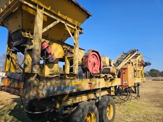 Mobile Crusher And Screen