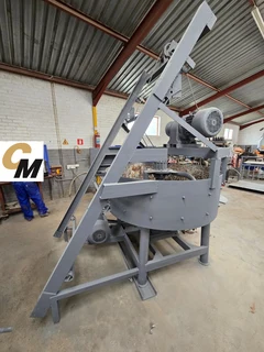 USED REVARO BRICK MAKING MACHINE