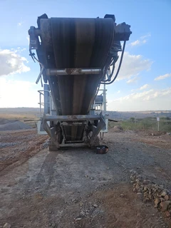 2006 Metso Lokotrack LT 200HP Cone Crusher