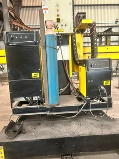 ESAB COLUMN &amp; BOOM MACHINE / ROLLER BED