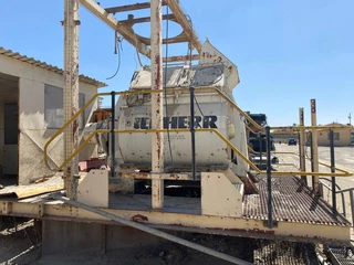 2008 LIEBHERR HORIZONTAL BATCH PLANT