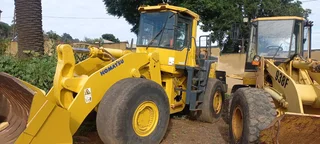 COMBO - 2 X FRONT END LOADERS