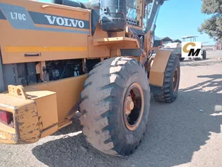 2 X VOLVO L70C LOADERS (2003 &amp; 2005)