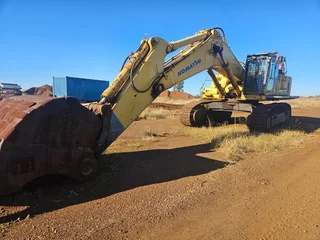 KOMATSU PC600 EXCAVATOR