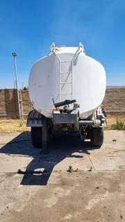 2001 PUP TANKER TRAILER
