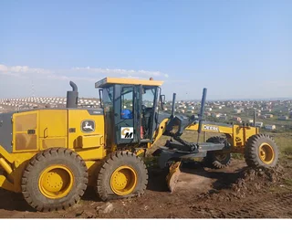 2005 John Deer 770ch Grader
