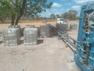 RE600 BRICK, BLOCK AND PAVER MAKING PLANT
