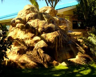 D-I-Y: Garden and Home Rock/ Water Features...Stap-vir-Stap instruksies op video. Download videos.