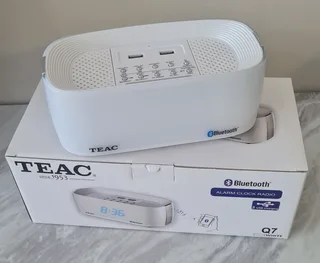 Teac Q7 Bluetooth Radio Alarm Clock - White (Brand New in box)