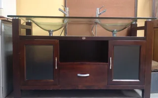 Double bowl basin/Vanity