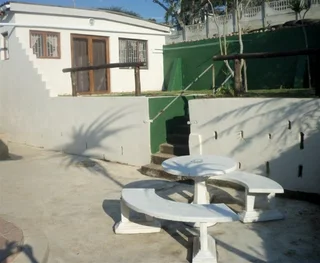 BEAUTIFUL LARGE HOUSE IN SOUTHPORT. SEAVIEWS, OFFGRID WITH SOLAR PANELS, OWN WATER,SELF-SUFFICIENT