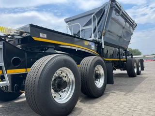 NEW PR Trailers 18m3 link side tipper