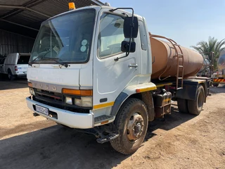 2008 Fuso FM15.253 water bowser