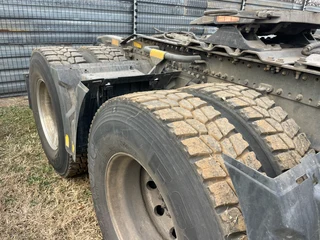 Reduced!! 2021 UD Quon GW26.460