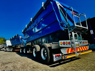 New PR Interlink Side Tipper 40m3 and 45m3 For Sale