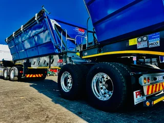 NEW PR Trailers 40M3 link side tippers