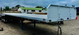 NEW PR Trailer tri axle flat deck