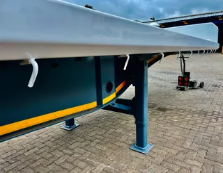 NEW PR Trailer tri axle flat deck