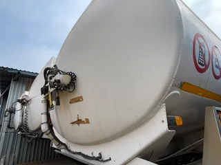 2015 Tank Clinic Fuel tanker