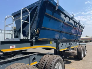 NEW PR Trailers link side tippers