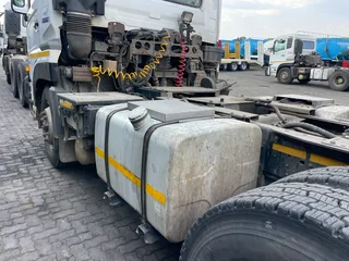 2015 UD Quon GW26.450